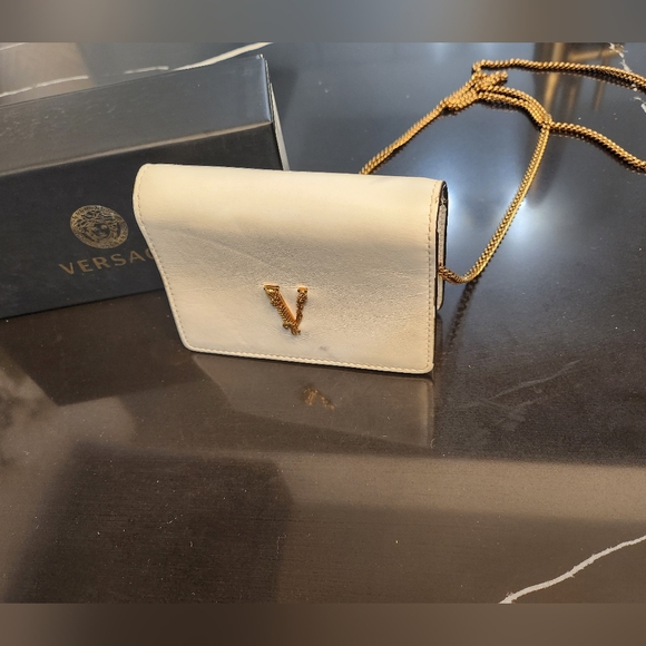 Authentic Versace!!!!! White and gold leather Versace mini bag - Picture 6 of 10